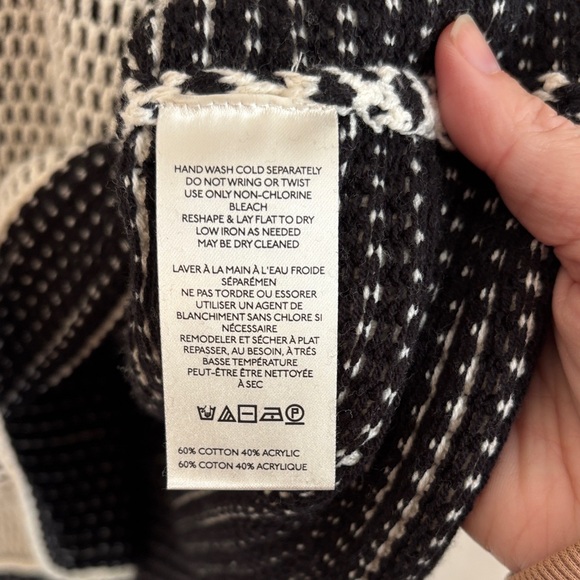 Free People Maisie Sweater Women's oversized v-neck chunky black ivory Med NWT - Picture 14 of 16